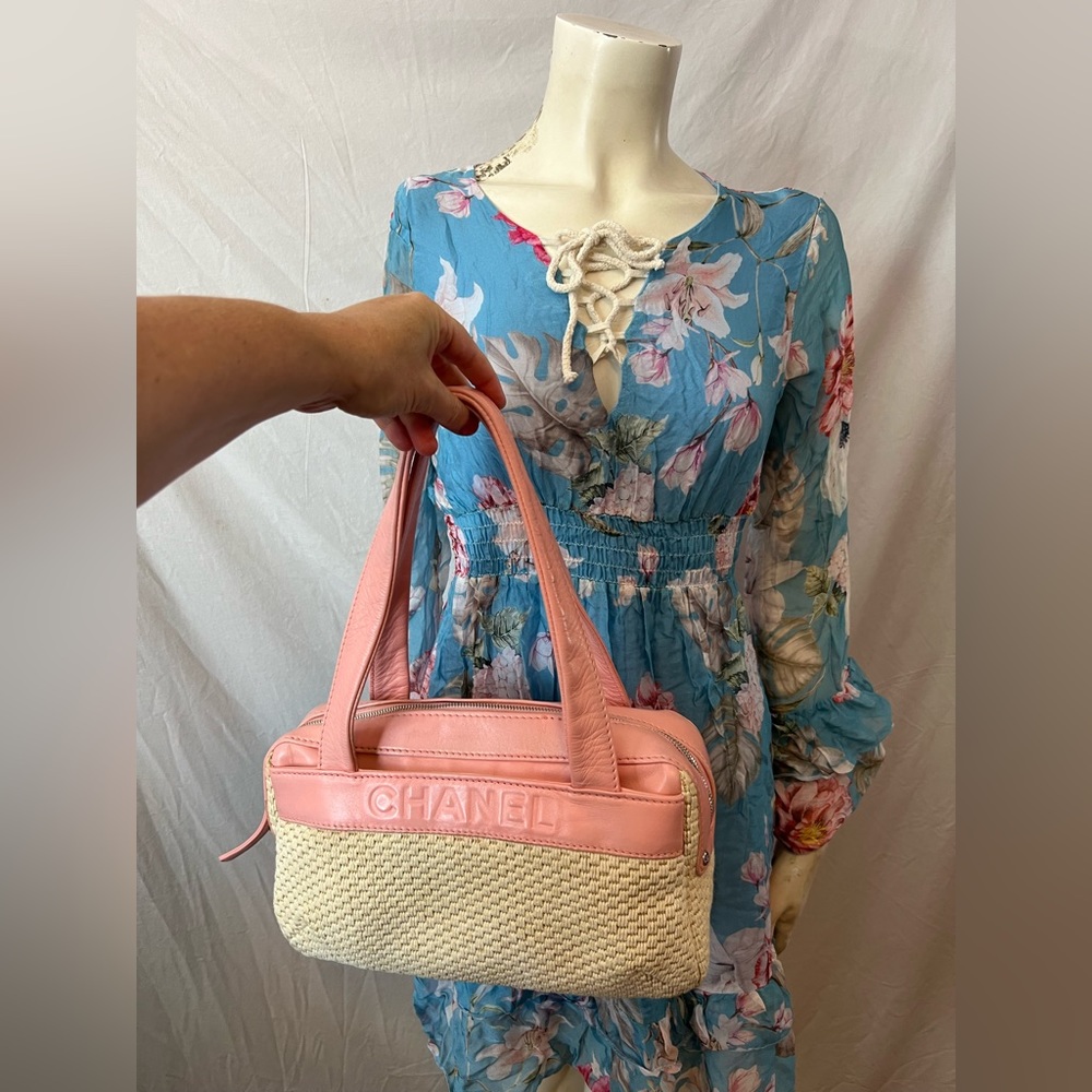 Barbie Chanel! Pink cream woven bag!